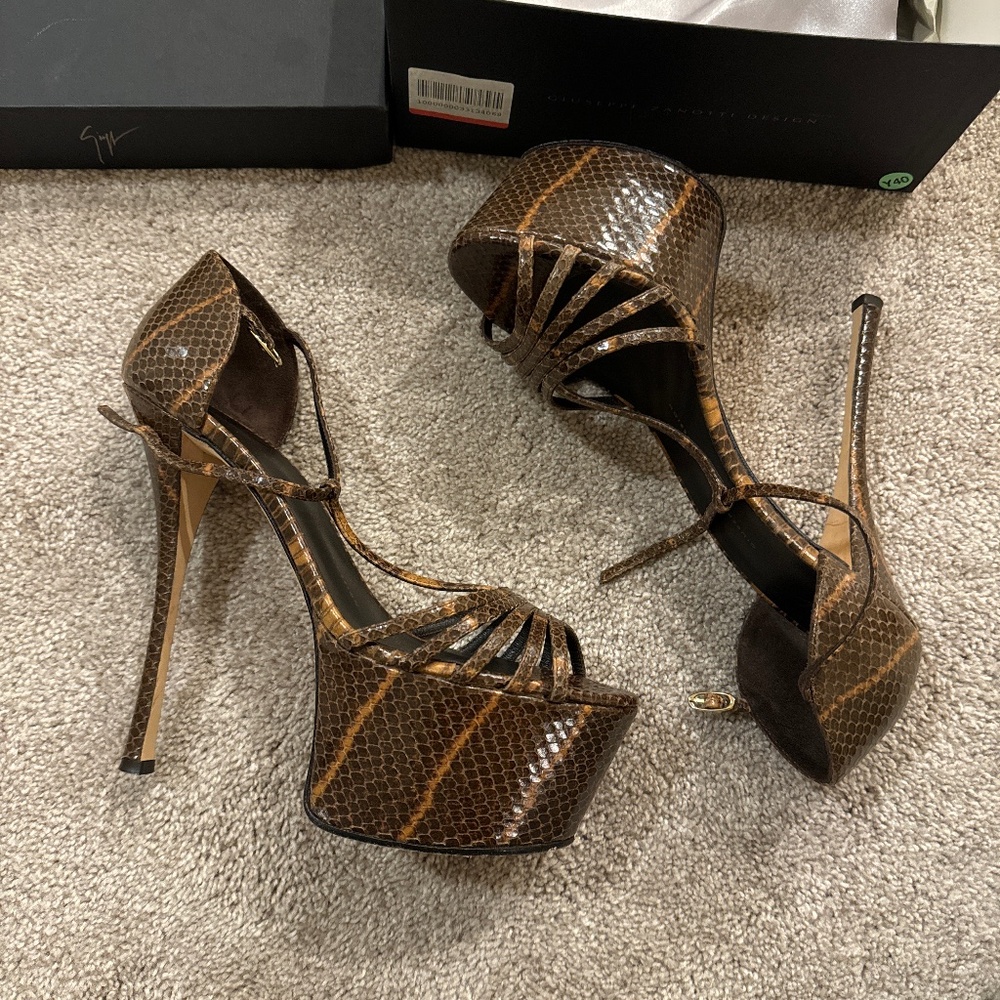 Giuseppe Zanotti snake platforms